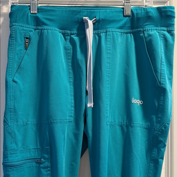 Lago Scrub Set - Picture 3 of 7